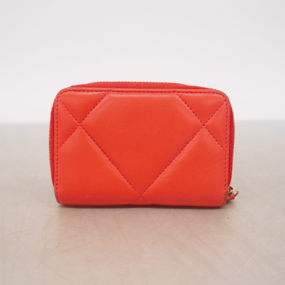 CHANEL Pink Lambskin Leather Wallet - Picture 6 of 6